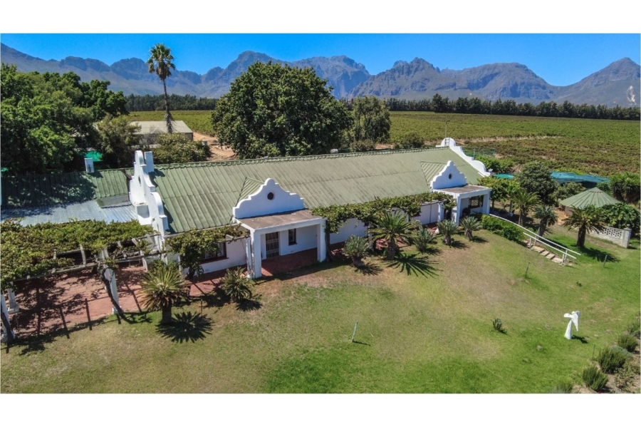 5 Bedroom Property for Sale in Paarl North Western Cape